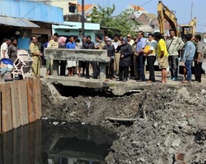Tak Selesaikan Proyek Tepat Waktu, Pemkot Surabaya Black List 13 kontraktor