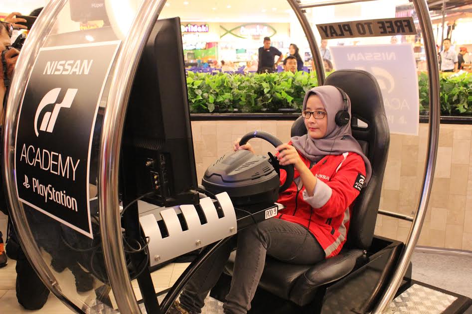Nissan Academy 2016 Hadir di Surabaya Untuk Cari Bibit Pembalap Profesional