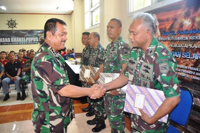 Asintel Pangarmatim Lepas Empat Prajurit