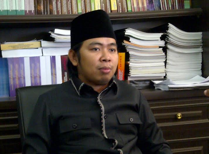 Soekarwo Tolak Pabrik Gula Peninggalan Belanda Ditutup
