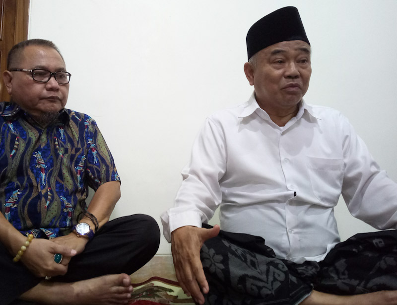 Didekati Paslon Lain, Kiai Tim 9 Tetap Dukung Khofifah - Emil