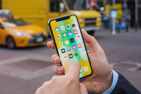 Pengguna iPhone X Keluhkan Tak Bisa Jawab Panggilan Masuk