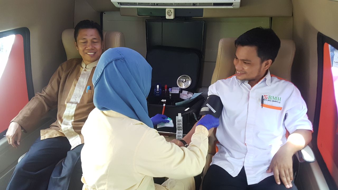 SD Luqman al Hakim Surabaya &amp; BMH Gelar Sedekah Darah Untuk Kemanusiaan