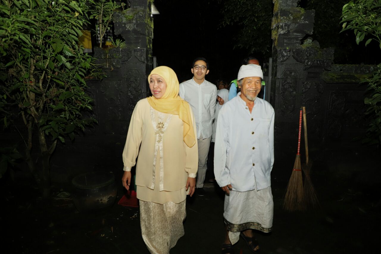 Napak Tilas ke Pura Peninggalan Ken Arok, Khofifah Ingin Cagar Budaya Ini Dilestarikan
