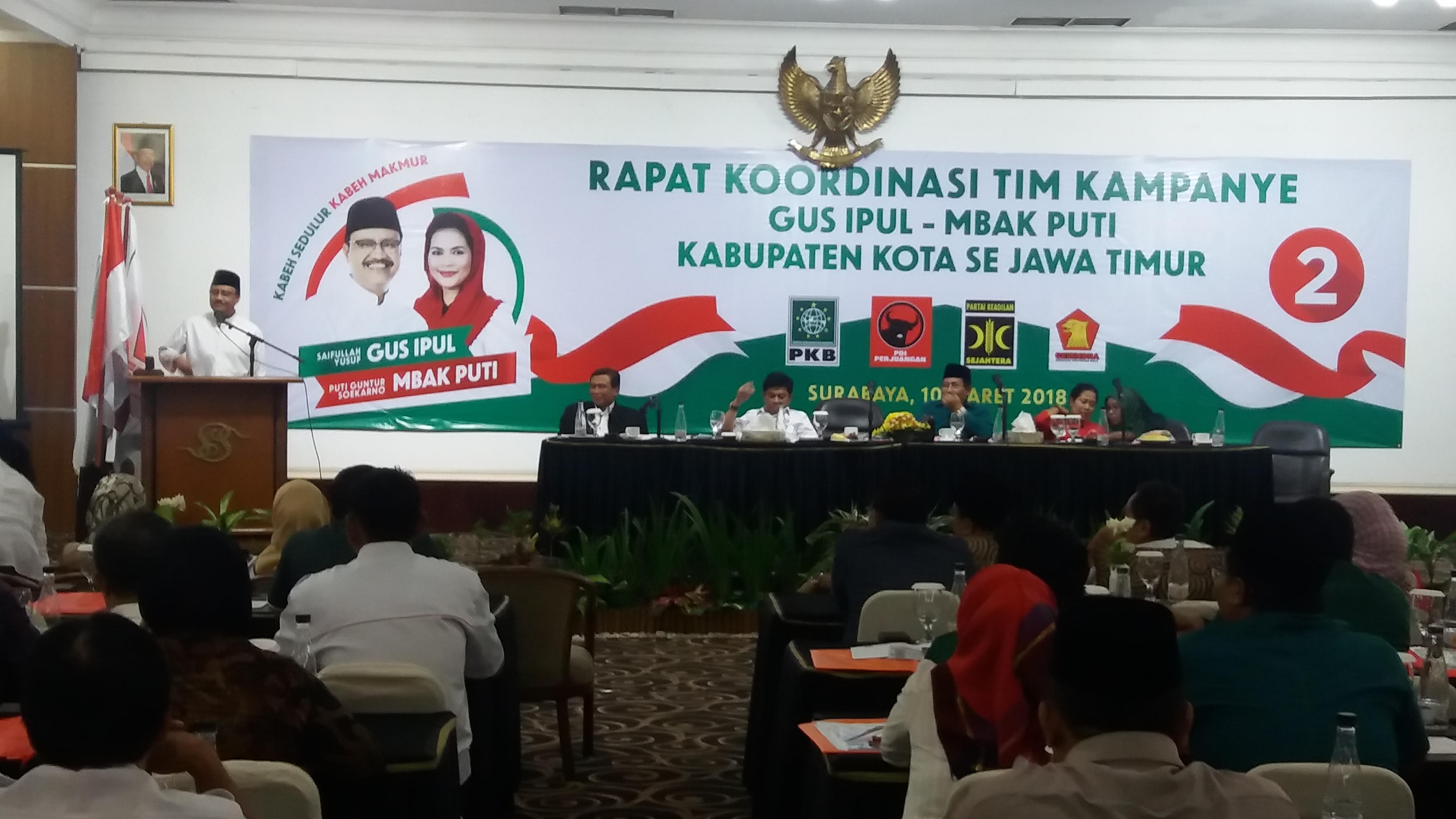 Tim Pemenangan Gus Ipul-Puti Diminta Hafalkan Lagu Kabeh Sedulur Kabeh Makmur