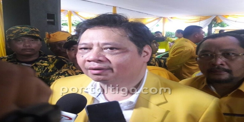 Ketum Golkar: Kemenangan Khofifah-Emil Harga Mati