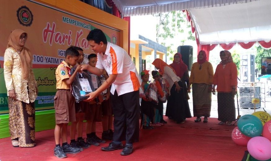 IGTKI dan BMH Salurkan Bantuan 100 Paket Alat Sekolah untuk Dhuafa
