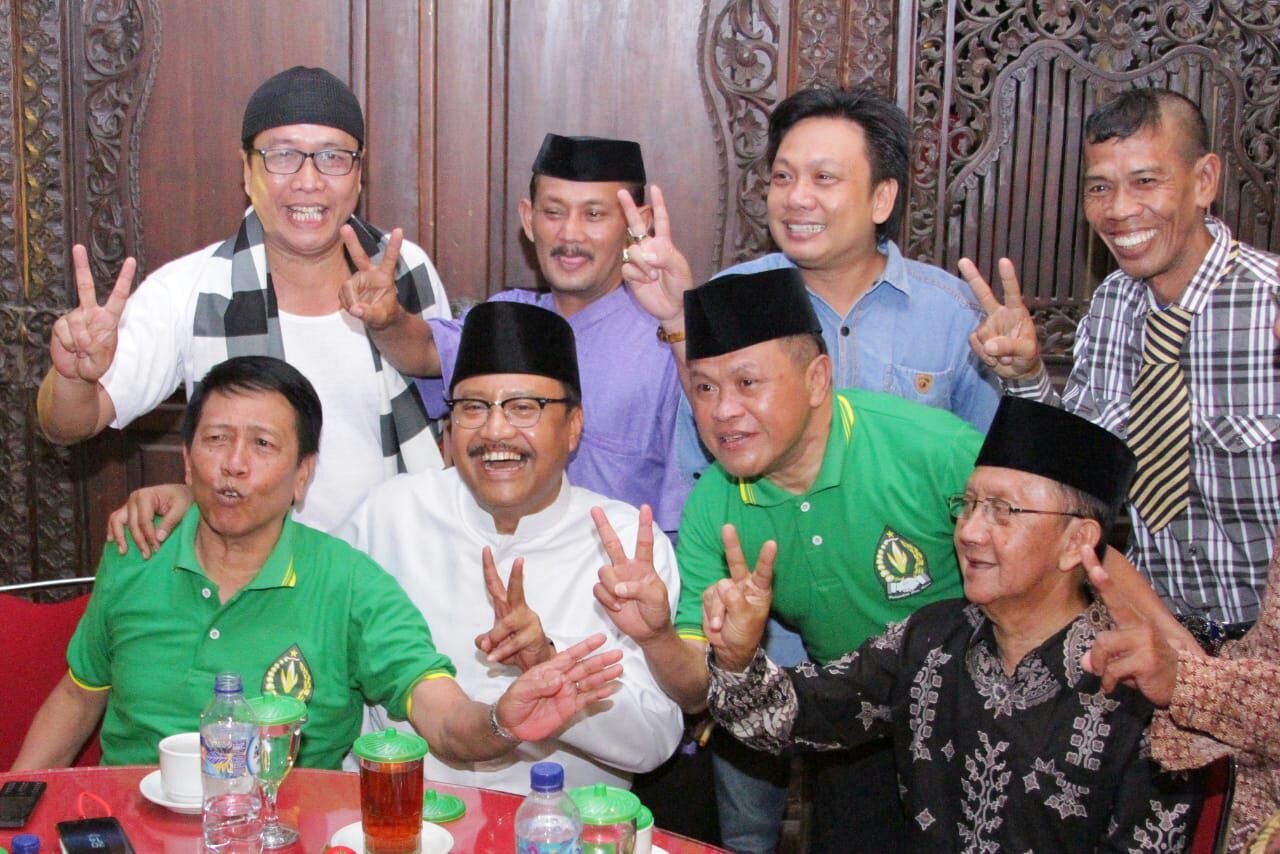 Peduli Seniman, Kirun Dukung Gus Ipul-Puti