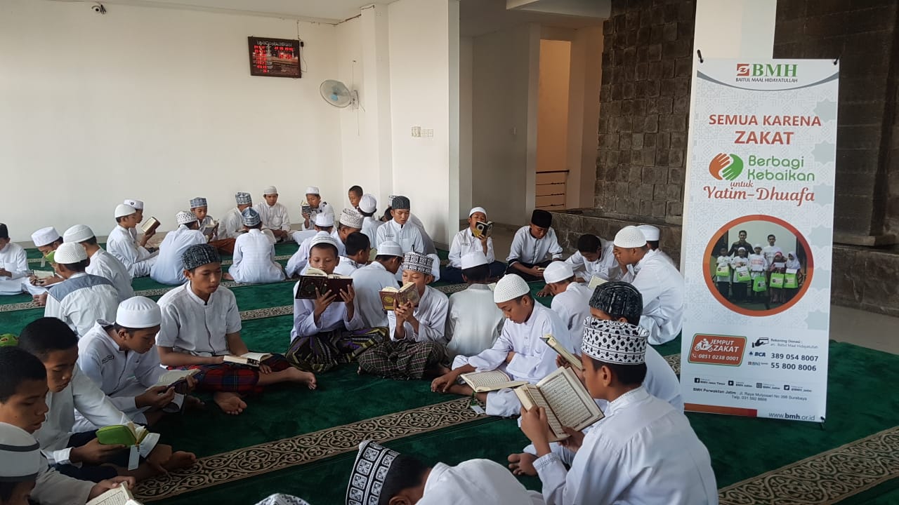 BMH Jatim Gelar Buka Bersama Dan Khataman Al-Quran