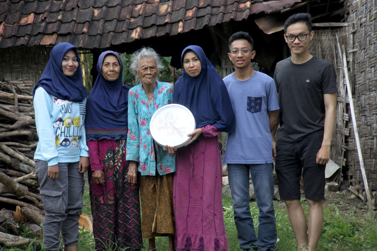 Melestarikan Budaya Makan Tanah Ampo, Warisan Leluhur yang Dilupakan