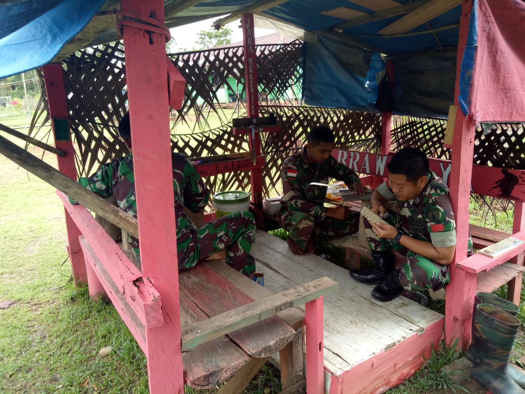 Satgas Raider 500/Sikatan, Sulap Olahan Limbah Jadi Ukiran Kaligrafi