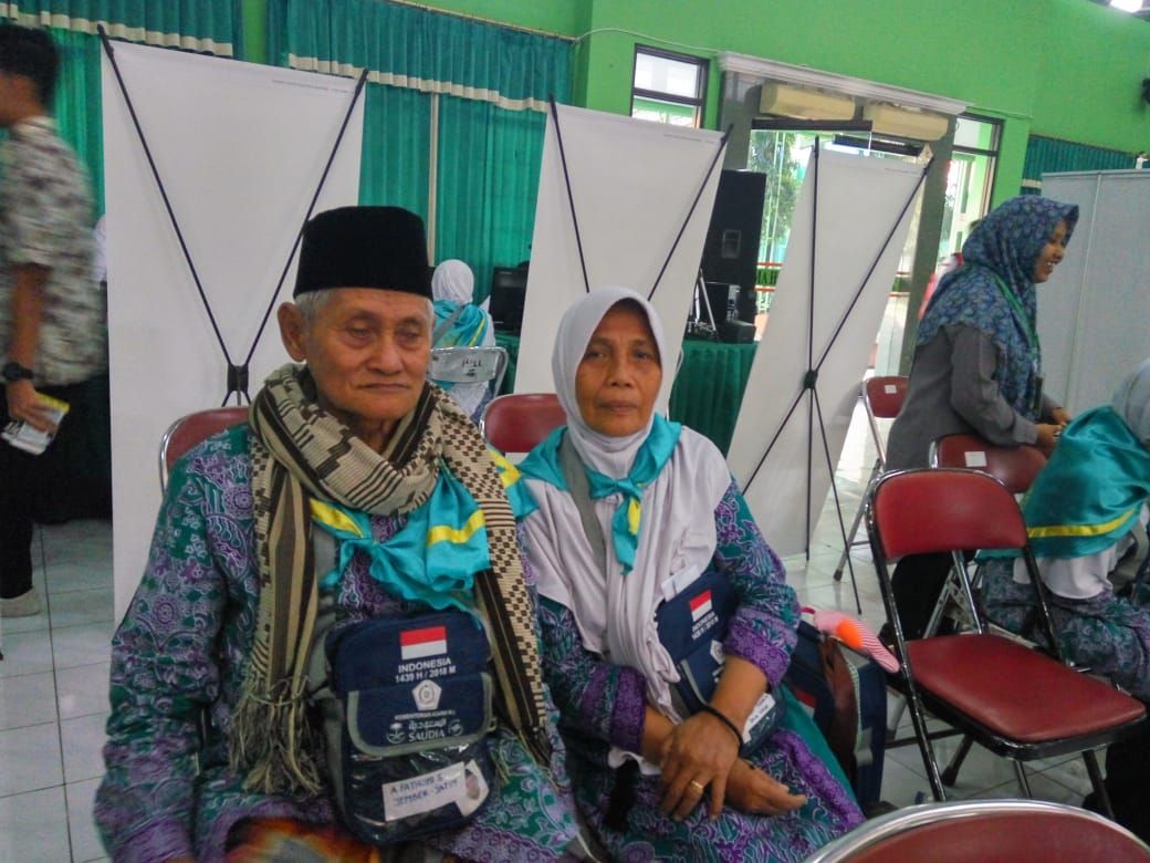 Gara-gara Menebus Ijazah Anak Putus Sekolah, Guru Ngaji Sekarang Berhaji