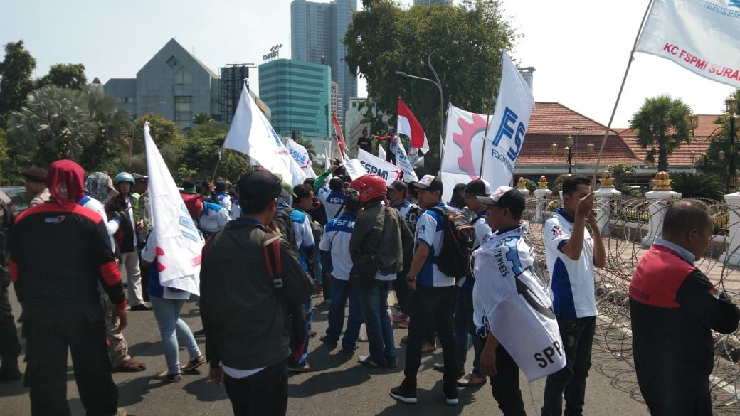 Buruh Tagih Janji Penyelesaian Disparitas Upah
