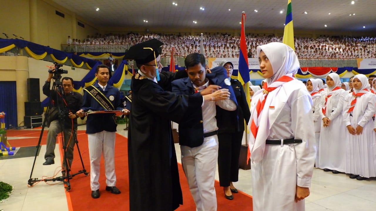 Rektor Unair Kukuhkan 6.640 Mahasiswa Baru