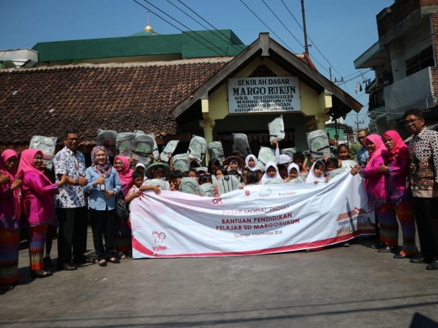 BEI Realisasikan Dana CSR Untuk Sekolah Di Surabaya