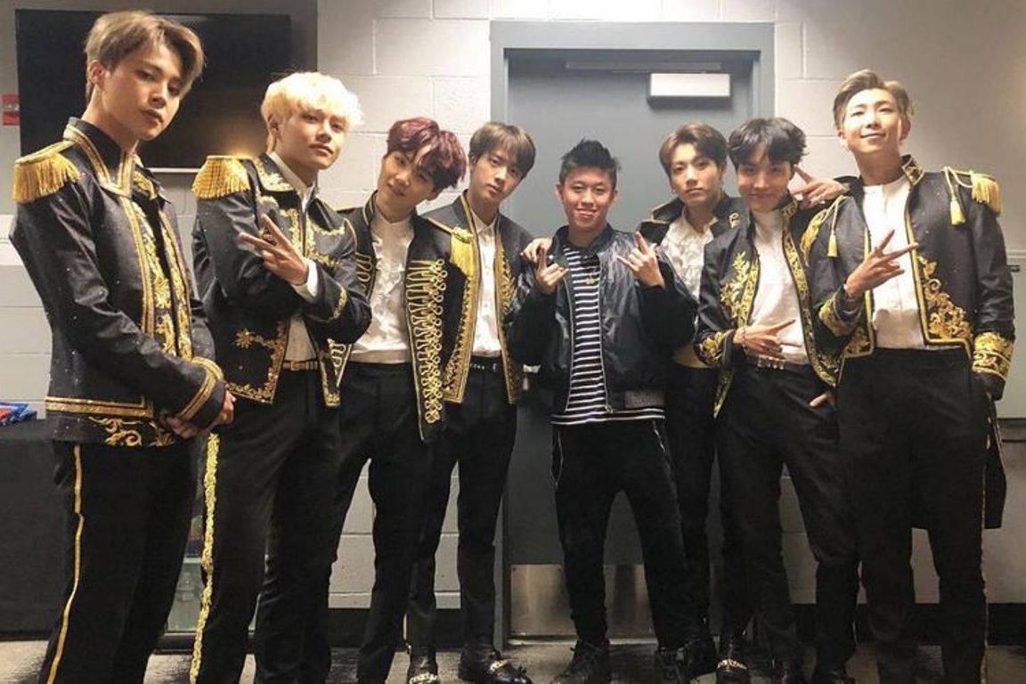 Rich Brian Kena Semprot Warganet Setelah Unggah Foto Bareng BTS