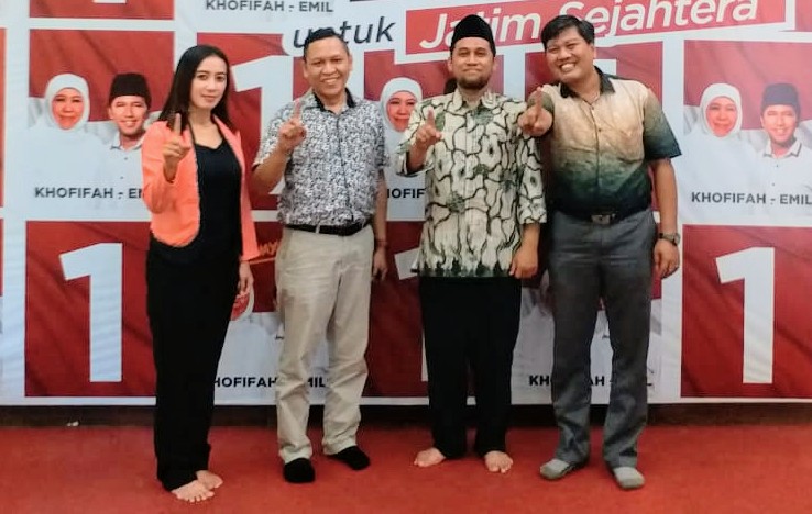 Puluhan Advokat Deklarasikan Tim Pembela Jokowi Jatim