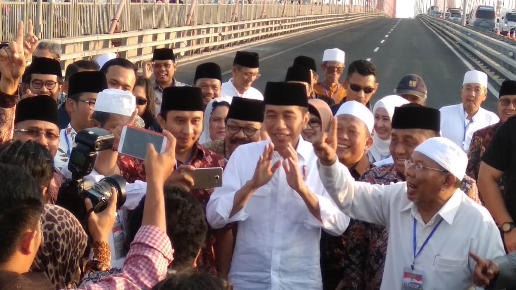 Suramadu Gratis, Jokowi Ingin Kemiskinan Madura Berkurang 7