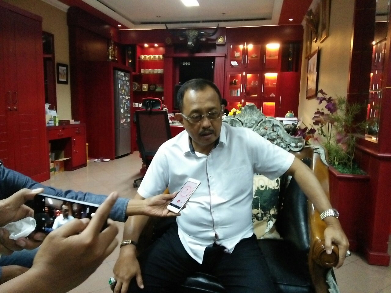 Ketua DPRD Surabaya Berikan Tanggapan Soal Pelarangan liputan Wartawan Di Lingkungan Pemkot