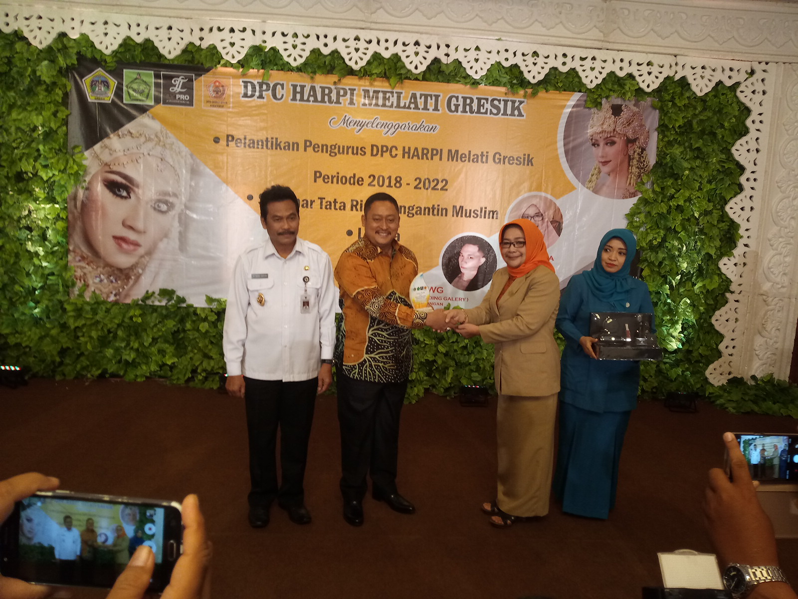 Profesi Perias Pengantin Dongkrak Kesejahteraan Masyarakat