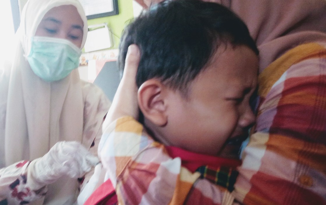 Tangis dan Tawa di Sela Imunisasi Difteri TK Mojo Indah