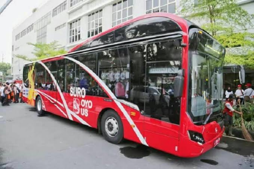Pemkot Datangkan 10 Armada Suroboyo Bus