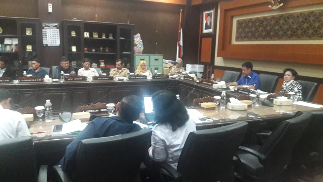 Pensiun Tak Dibayar, Puluhan Purna Tugas PT DPS Wadul ke Dewan