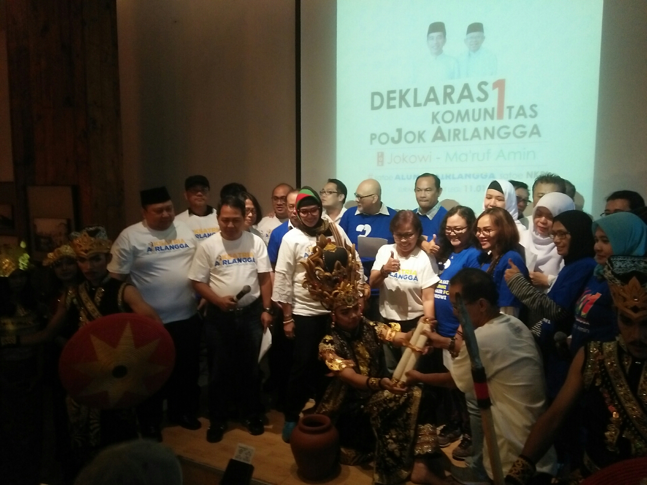 Komun1tas Pojok Airlangga Deklarasi Dukung Jokowi Maruf