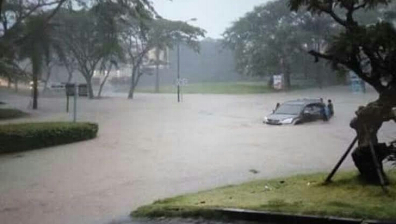 Banjir Landa Surabaya Barat, Vincencius Awey: Sistem Draynase Kota Surabaya Perlu Dievaluasi Total