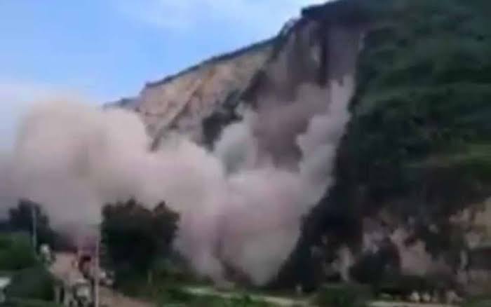 Gunung Sadeng Longsor, 2 Terluka 1 Orang Masih Dicari