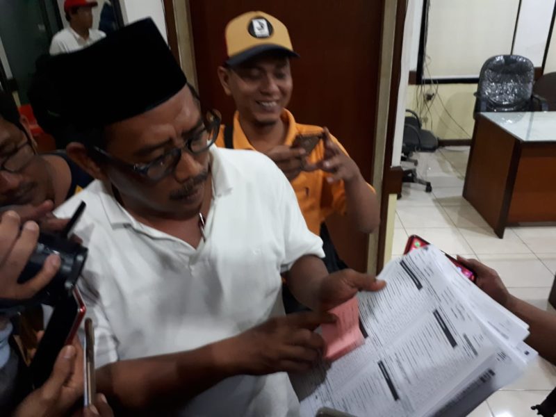 Setor Bukti Penggelembungan, 6 Parpol Minta KPU Hitung Ulang Surat Suara Seluruh Surabaya