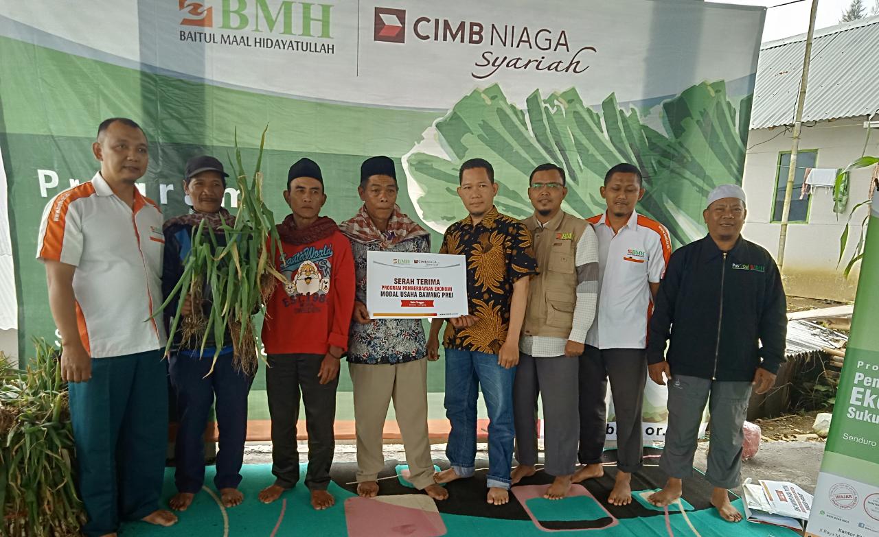 Kolaborasi BMH Dan CIMB Niaga Syariah Tingkatkan Ekonomi Muallaf Suku Tengger