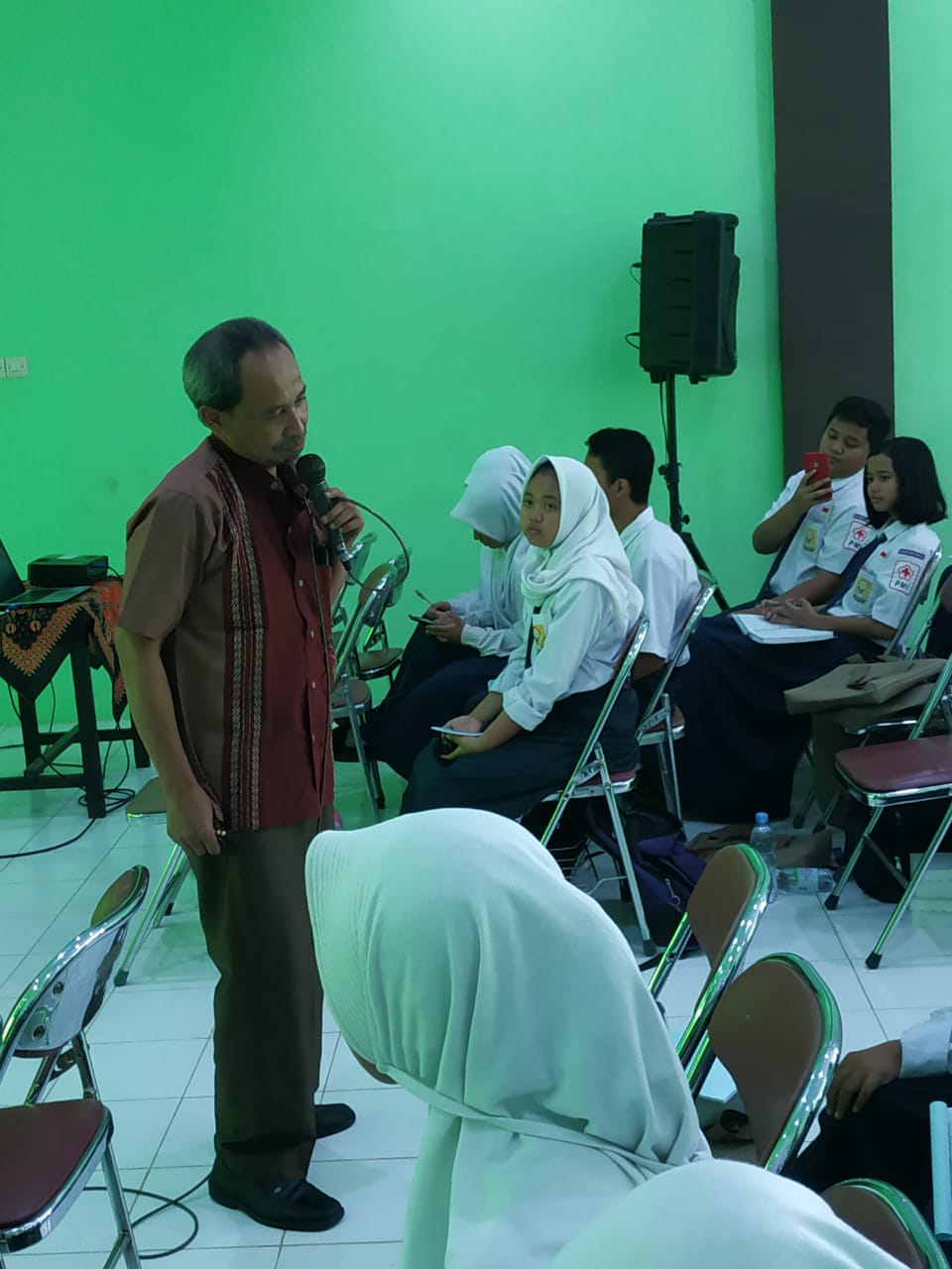 Tangkal Hoaks, Balai Bahasa Jawa Timur Gelar Bintek GLN di Tulungagung