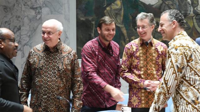Wow Batik Jadi Dress Code Sidang PBB