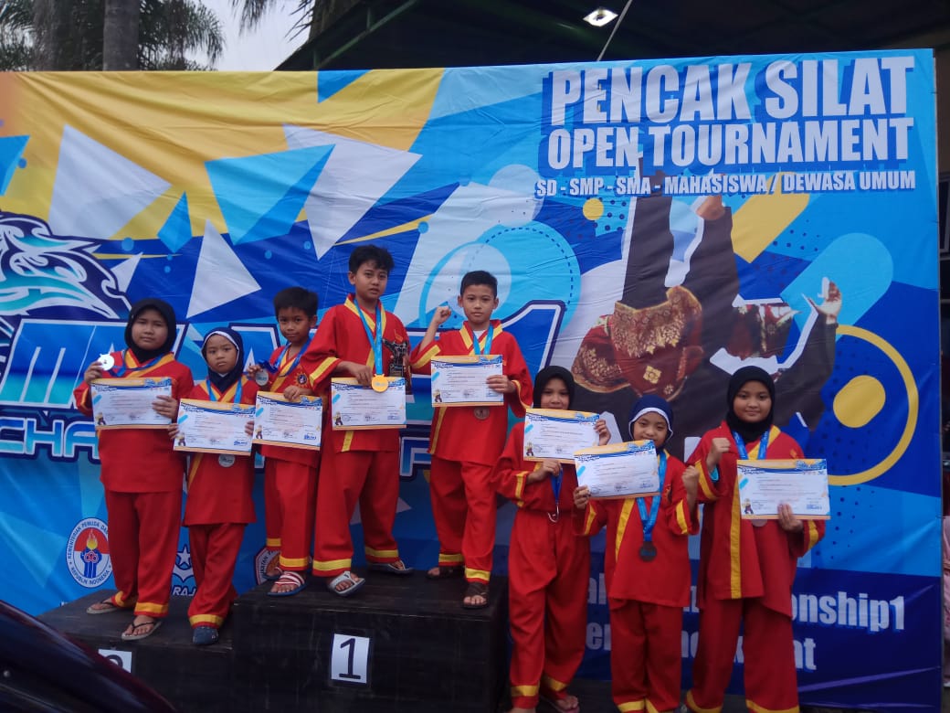 SD Muhammadiyah 18 Surabaya Borong Medali Ajang Pencak Silat Open Tournament Nasional
