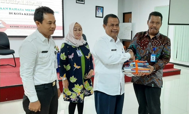 BBJT Gelar Sosialisasi Penggunaan Bahasa Media Luar Ruang di Kota Kediri
