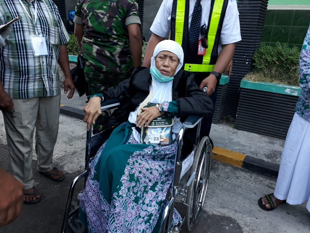 Tanazul, Sebanyak 181 Jamaah Haji Jatim Kembali Lebih Awal