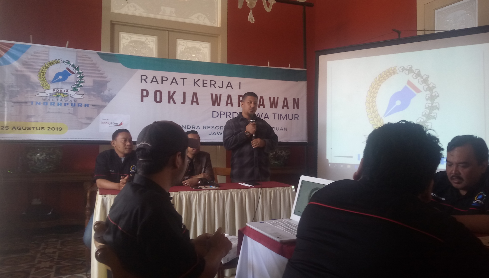 Buka Raker Pokja Wartawan DPRD Jatim, Kusnadi: Silakan Mengkritk