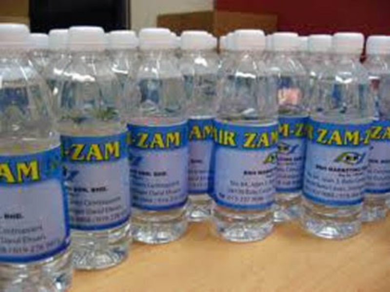 Jangan Simpan Zamzam di Koper Bagasi, Ini Bahayanya