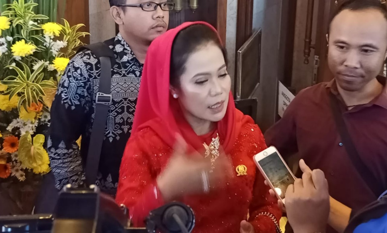 27 Anggota Fraksi PDIP DPRD Jatim Ucapkan Ikrar Perjuangkan Rakyat