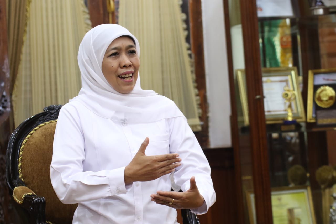 Dana BPOPP SMA dan SMK Cair, Khofifah: Anak-anak Belajar Yang Rajin