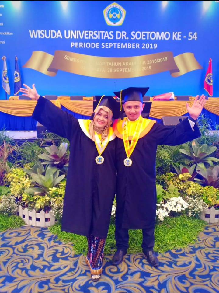 Relationship Goal, Pasutri Ini Raih IPK Cumlaude Dan Wisuda Bersama