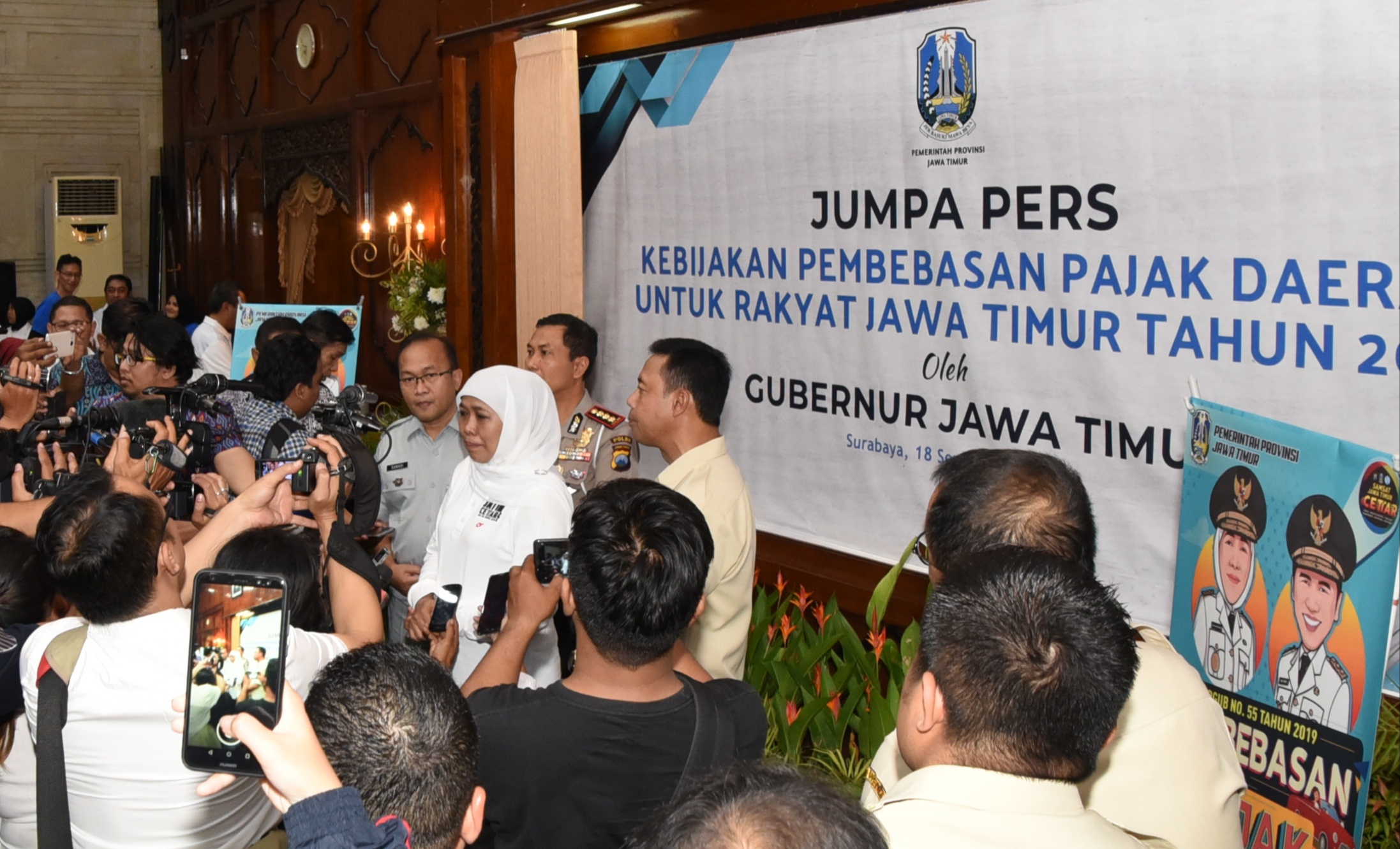 HUT Jatim Ke-74, Khofifah Bebaskan Pajak Kendaraan Bermotor