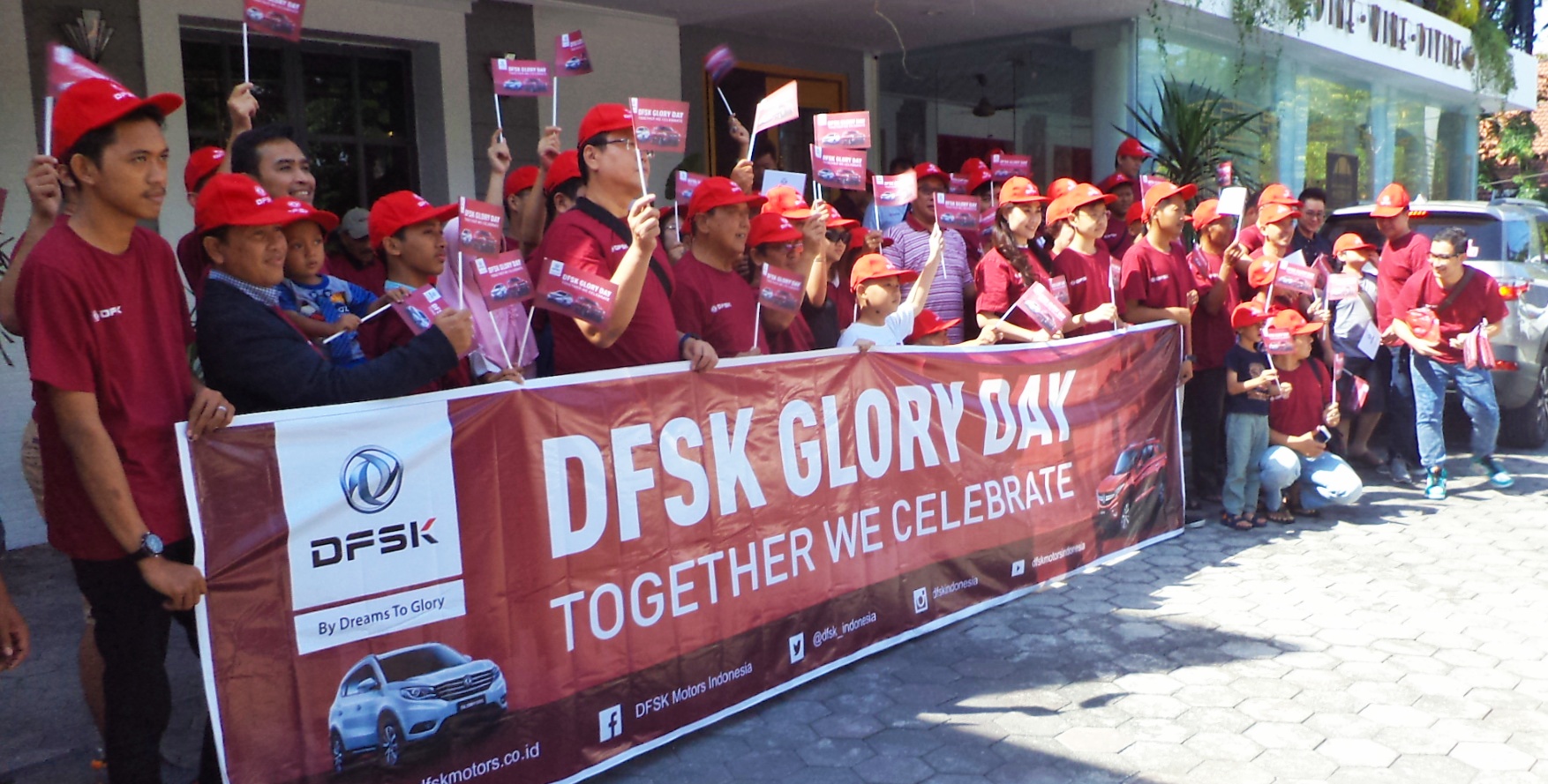 Ajang Silahturami Konsumen Setia DFSK Glory Surabaya