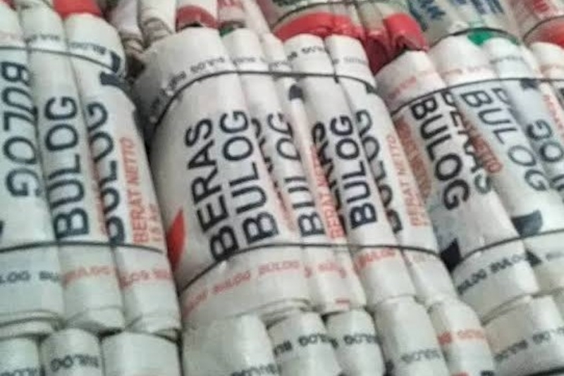 Karung Sering Dipalsu, Bulog Keluarkan beras Kemasan Plastik Vakum