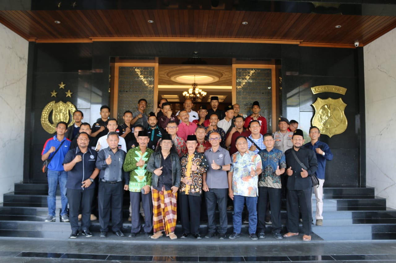 Pendekar PSHT dan Pagar Nusa Berkumpul di Polda Jatim, Siap Jaga Kedamaian
