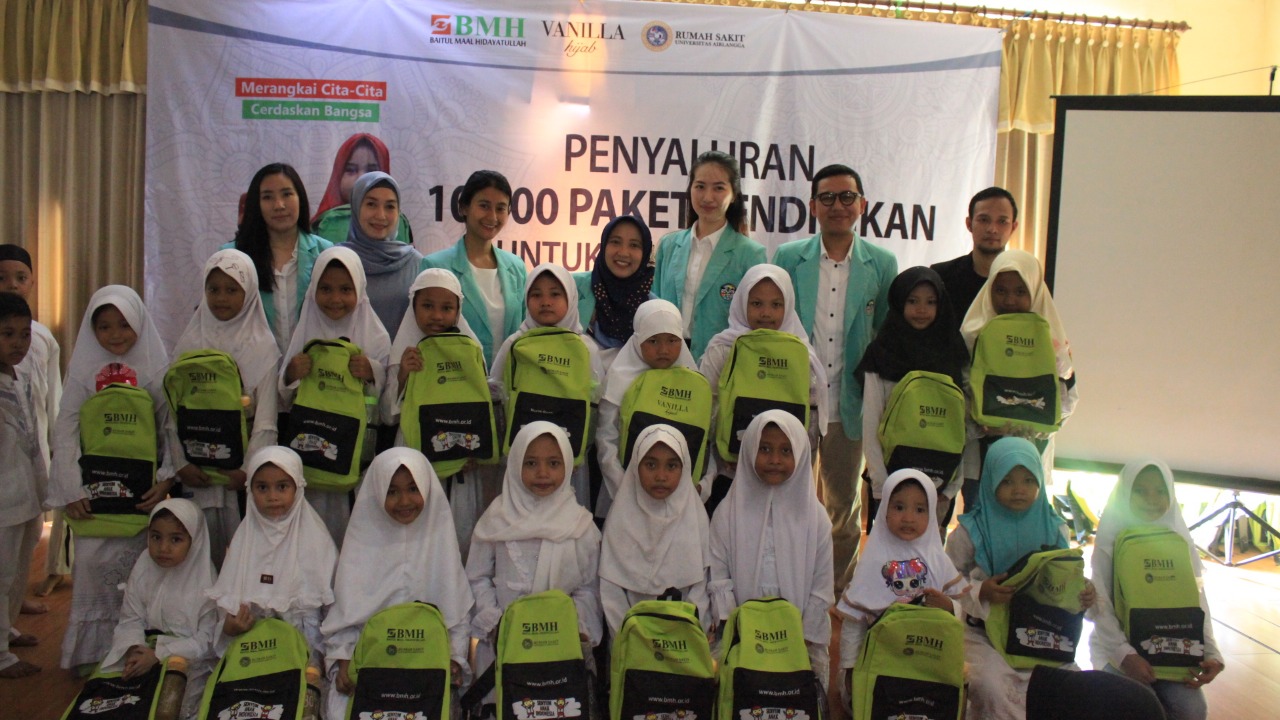 Bagikan 1000 Paket Pendidikan, RS Unair dan Vanilla Hijab Gandeng BMH