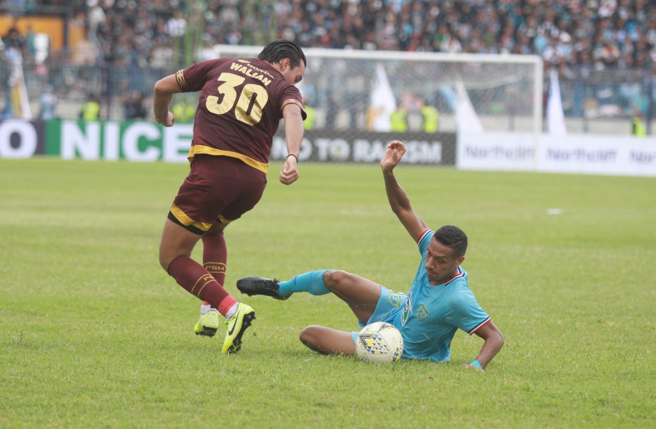 Main Ofensif, Persela Ringkus PSM Makassar 3-1