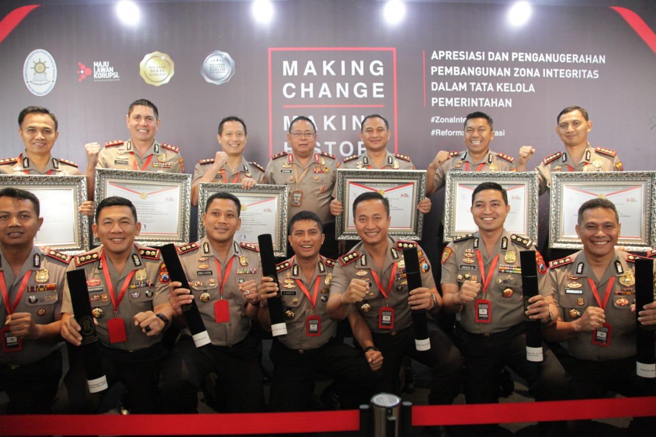 Polres Gresik Raih Penghargaan Wilayah Birokrasi Bersih Melayani