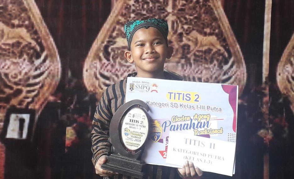 Siswa SD Muhammadiyah 18 Surabaya Raih Gelar Titis II Ajang Gladen Ageng Panahan Tradisional